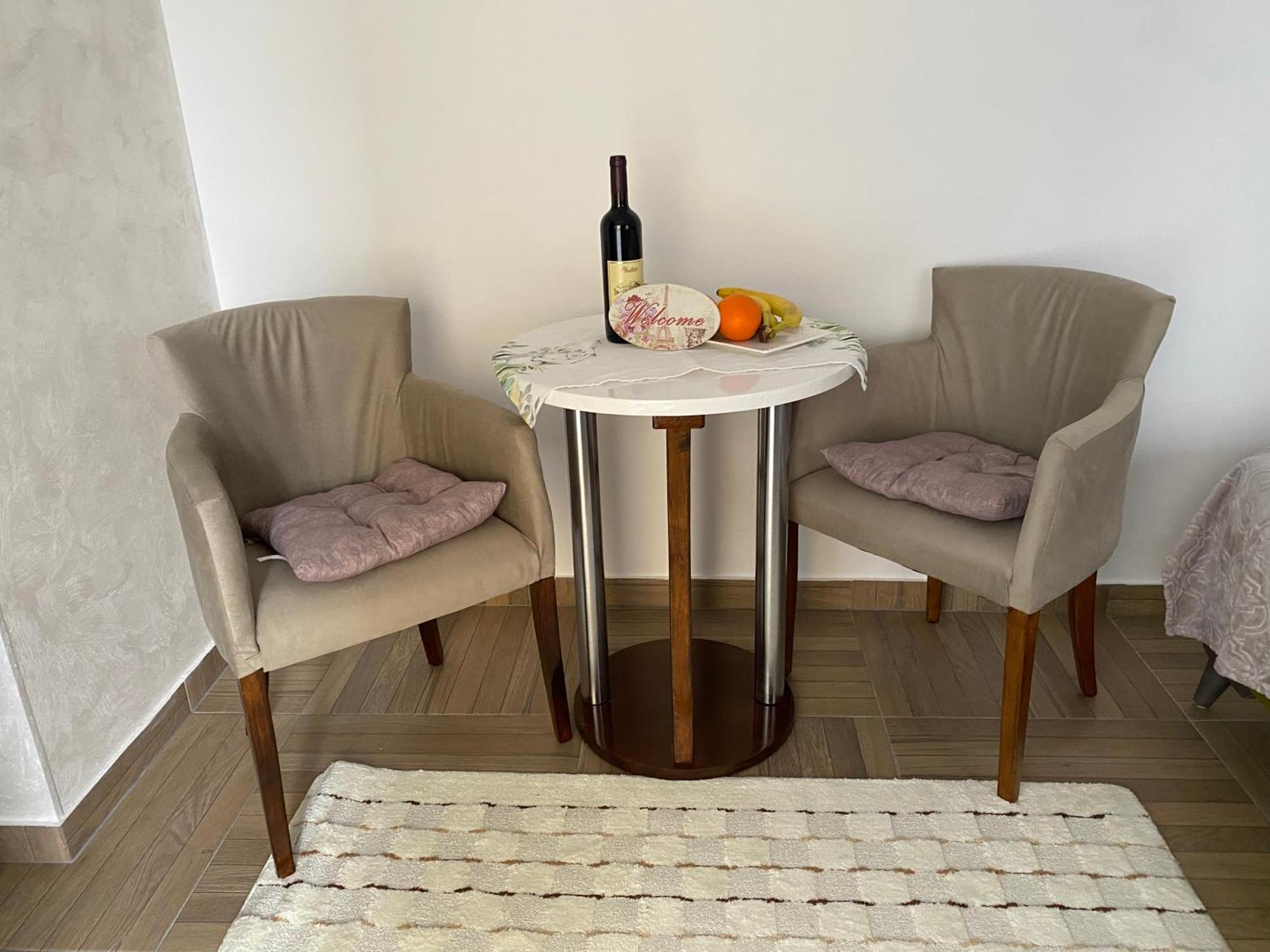 Apartmani Emily & Jully Niksic Exterior photo